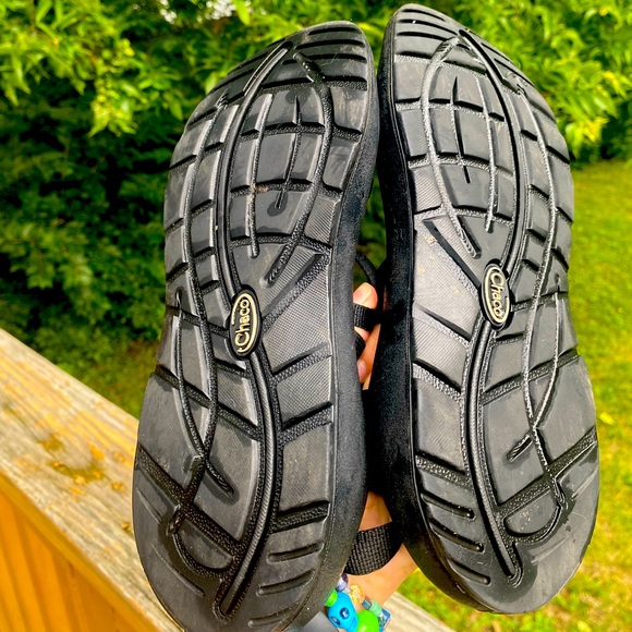Chaco Women’s Z/Cloud X Sandals Size 7 - Black, strappy, toe loop - Picture 4 of 4
